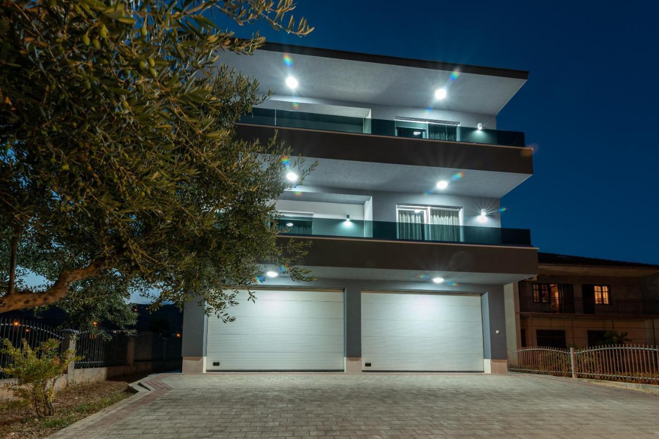 Villa Dalmata Trogir Exterior photo